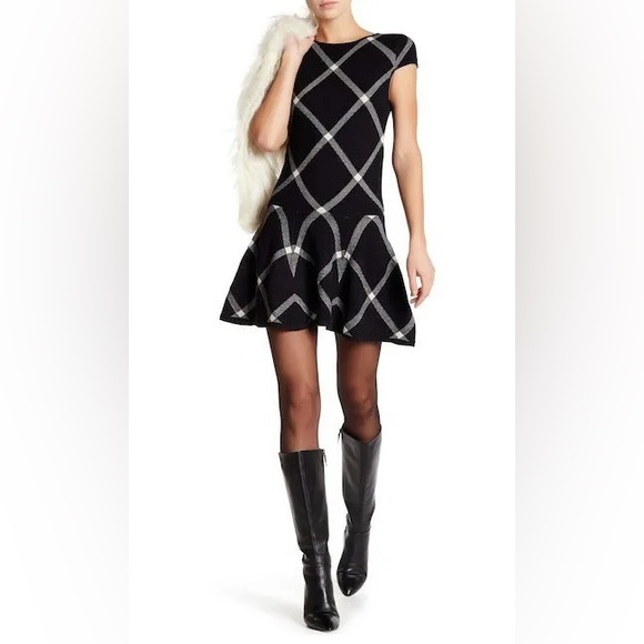 Alice Olivia Diagonal Plaid Drop Waist Dress by Tristan - black corporate - Picture 9 of 11